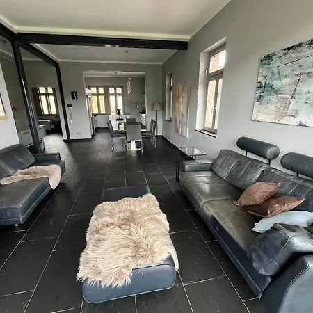 Traumhafte Mit Neckarblick Und Balkon